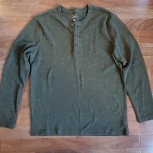 G.H. Bass & Co long sleeve green shirt